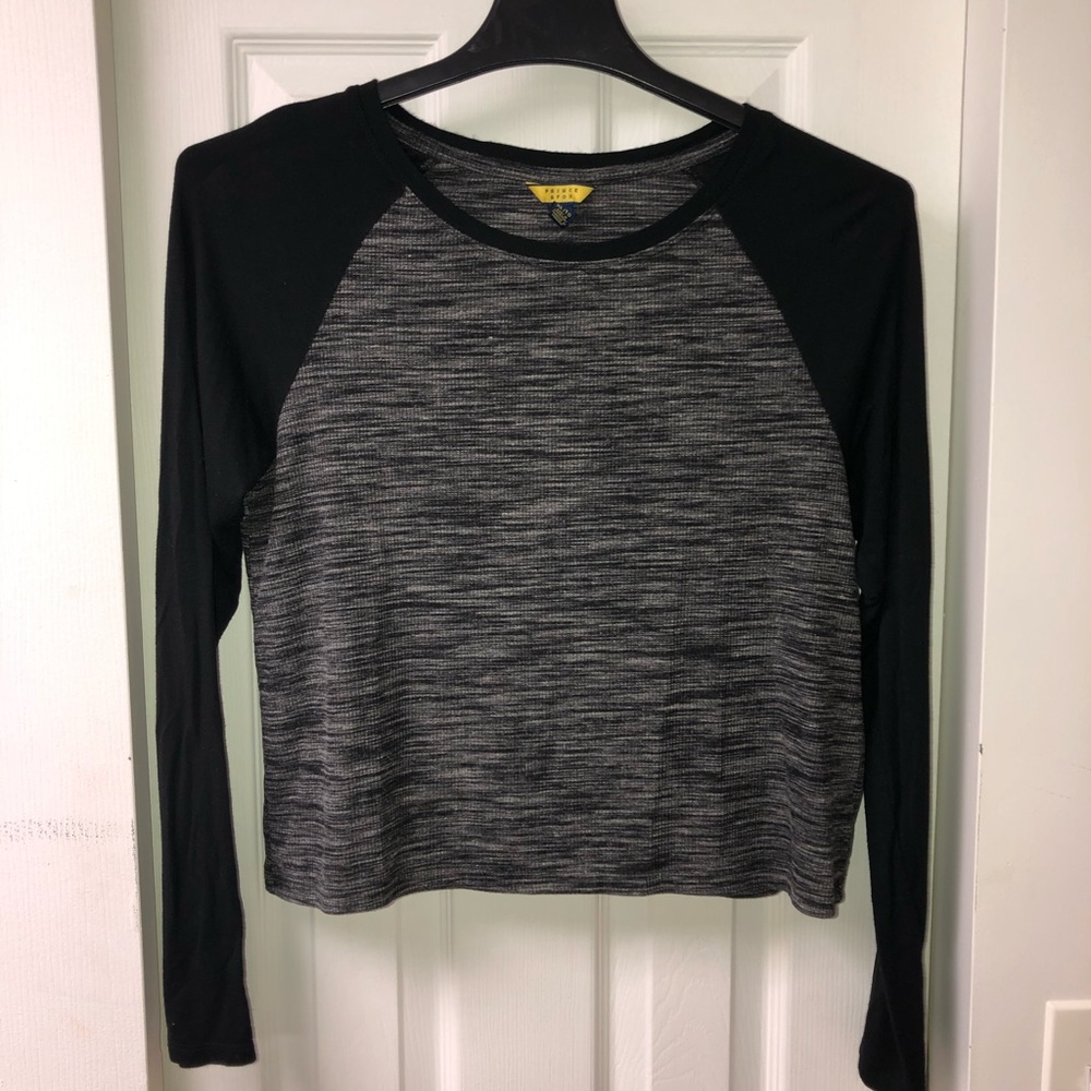Cropped long sleeve